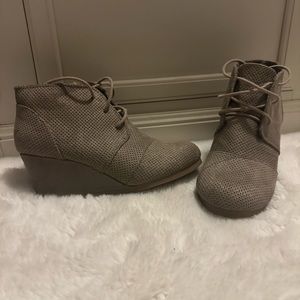 Unra8ted - Beige Wedges - Size 7
